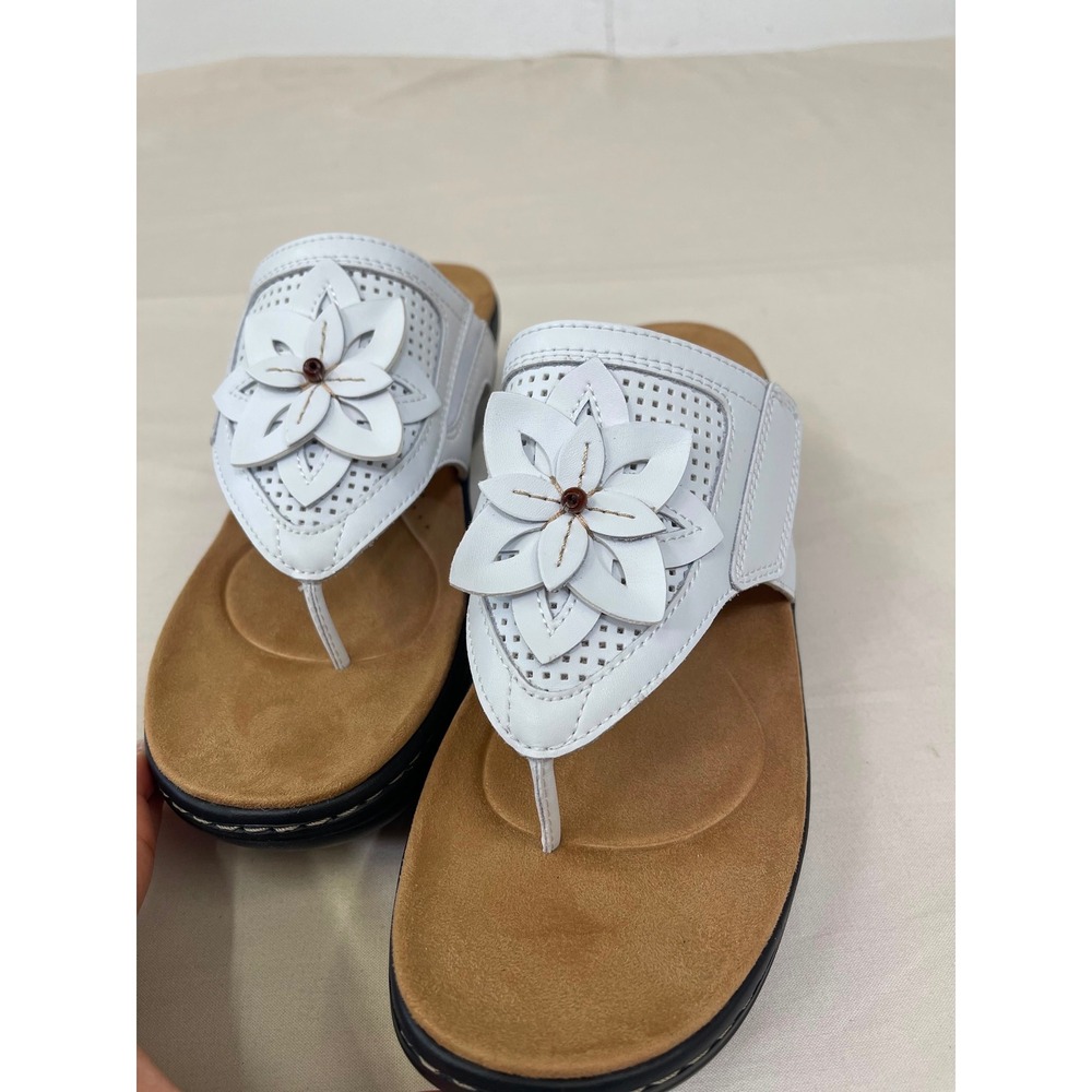 Clarks Merliah2 Kyla White Leather Flower Thong Wedge Sandals Womens 9.5 M NEW